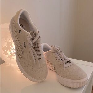 Puma Selena Gomez Size 8 Light Tan Sneakers